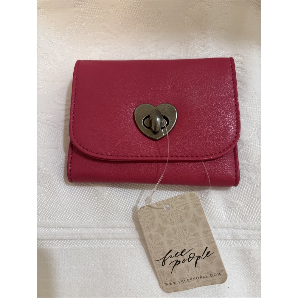 Free People Pink Leather Wallet Heart Turn Lock Snap Closure Card Holder NWT